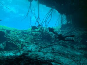 Best cave diving spots
